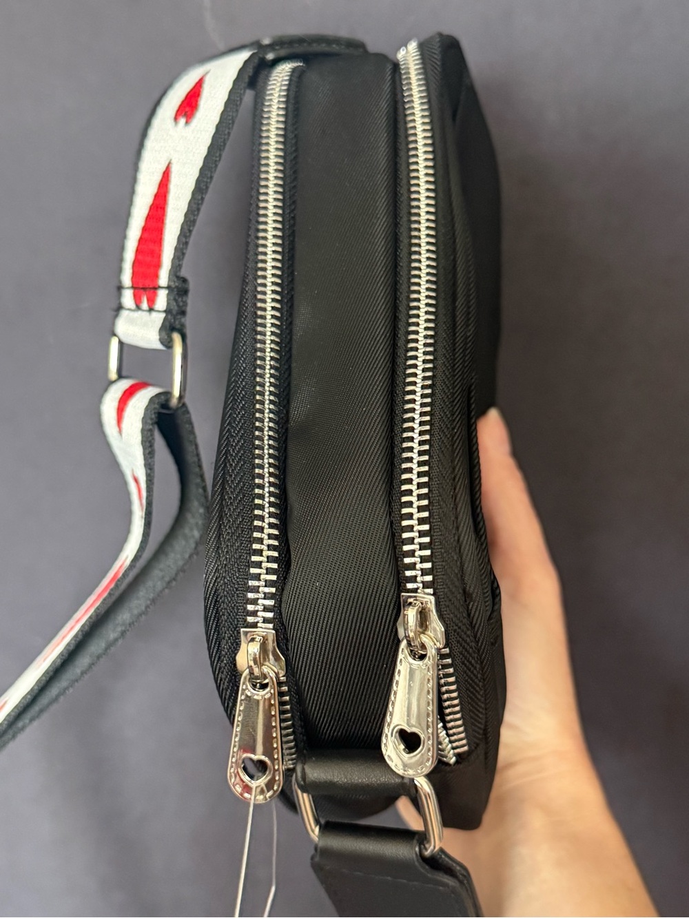 NWT Brighton Black LOVE Crossbody Belt Bag with Red Heart Accent - Picture 5 of 6
